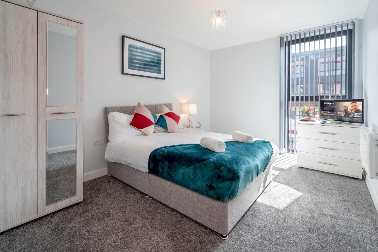 New Build - 2 Bed Snug Modern Apartment - Juliet Balcony - Roof Top Terrace - Digbeth, Birmingham City Centre - Free Netflix & Smart Tv Bagian luar foto