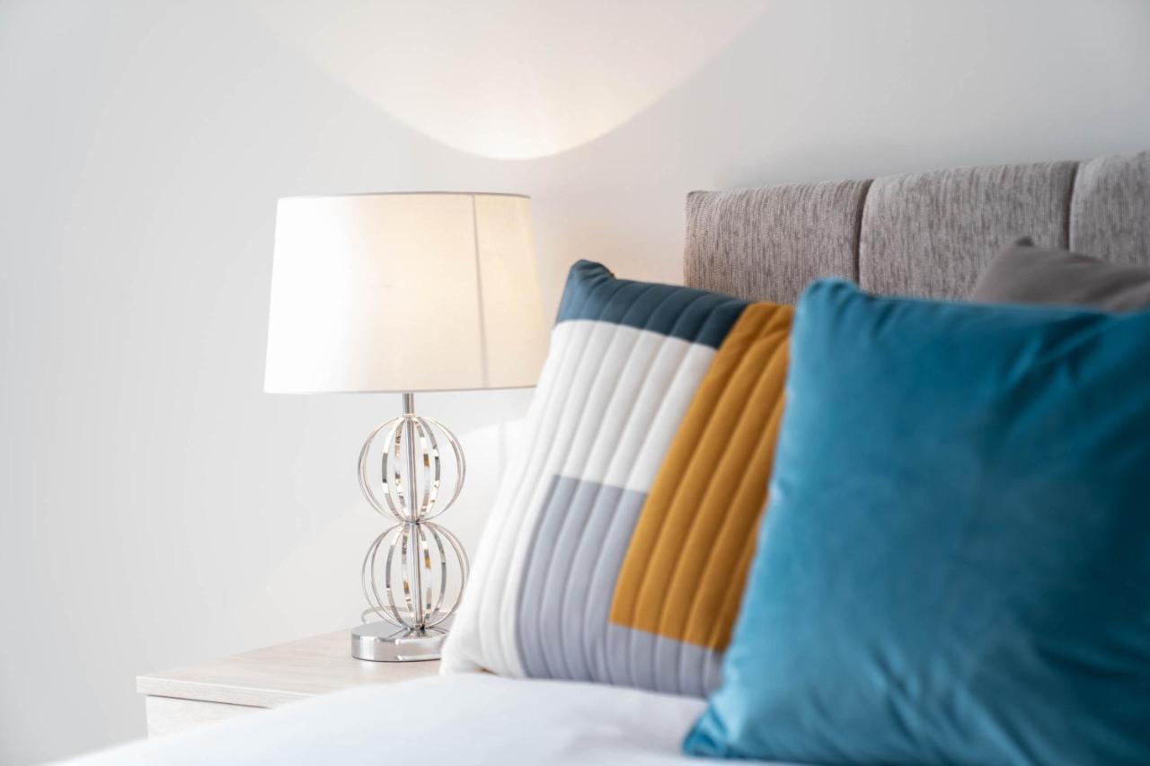 New Build - 2 Bed Snug Modern Apartment - Juliet Balcony - Roof Top Terrace - Digbeth, Birmingham City Centre - Free Netflix & Smart Tv Bagian luar foto