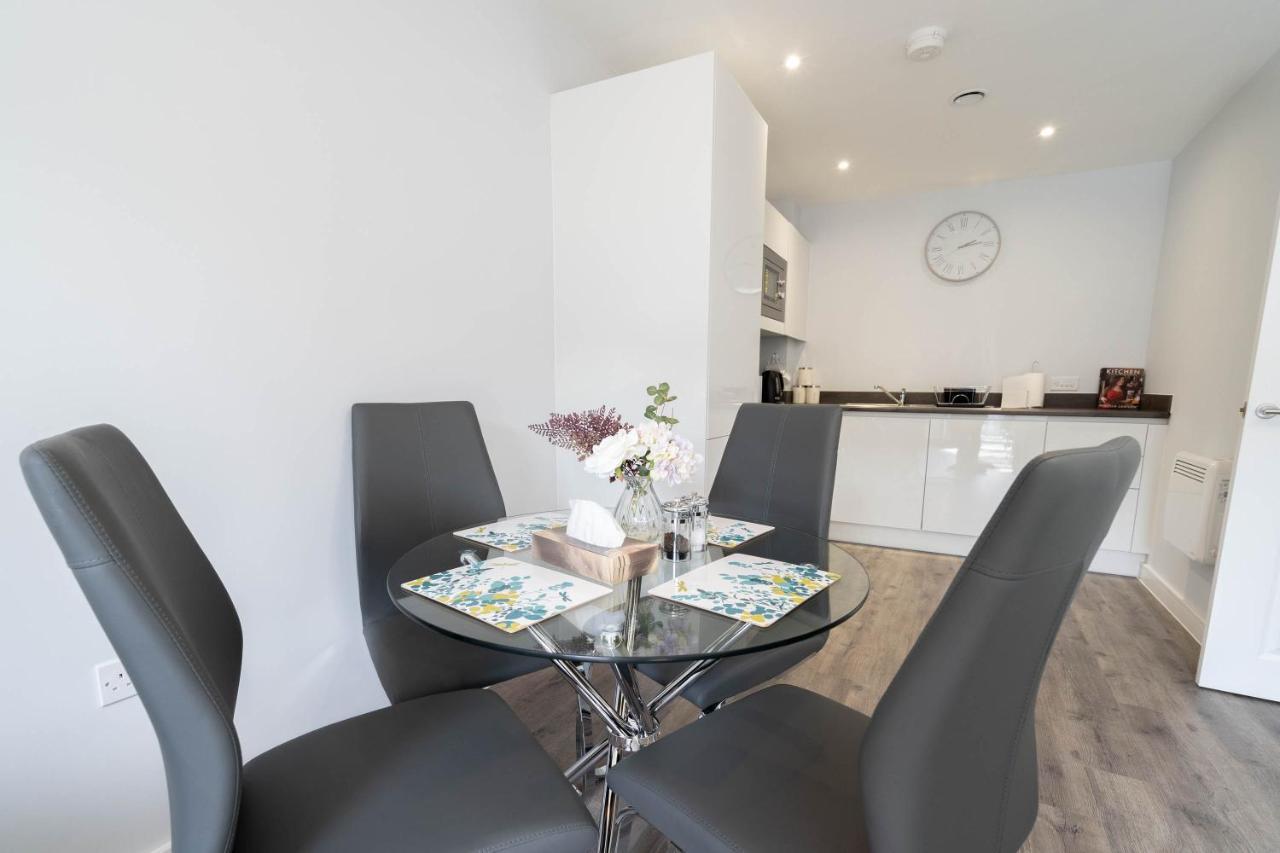 New Build - 2 Bed Snug Modern Apartment - Juliet Balcony - Roof Top Terrace - Digbeth, Birmingham City Centre - Free Netflix & Smart Tv Bagian luar foto