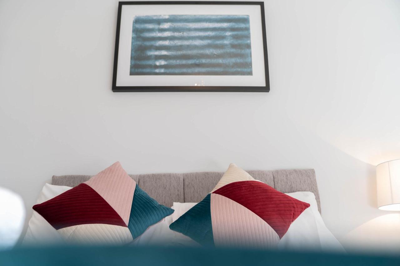 New Build - 2 Bed Snug Modern Apartment - Juliet Balcony - Roof Top Terrace - Digbeth, Birmingham City Centre - Free Netflix & Smart Tv Bagian luar foto